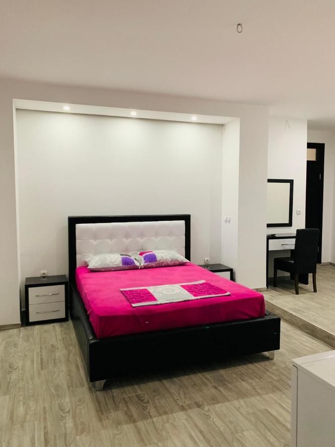 Апарт-отели Seafront Apartments Улцинь