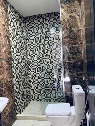 Апарт-отели Seafront Apartments Улцинь Стандартный трехместный номер с видом на море-24