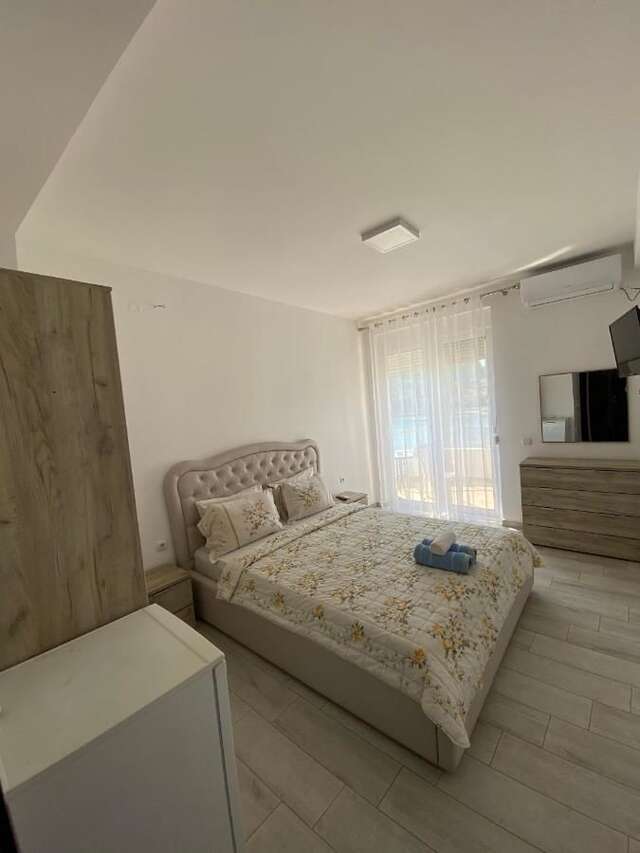 Апарт-отели Seafront Apartments Улцинь-16